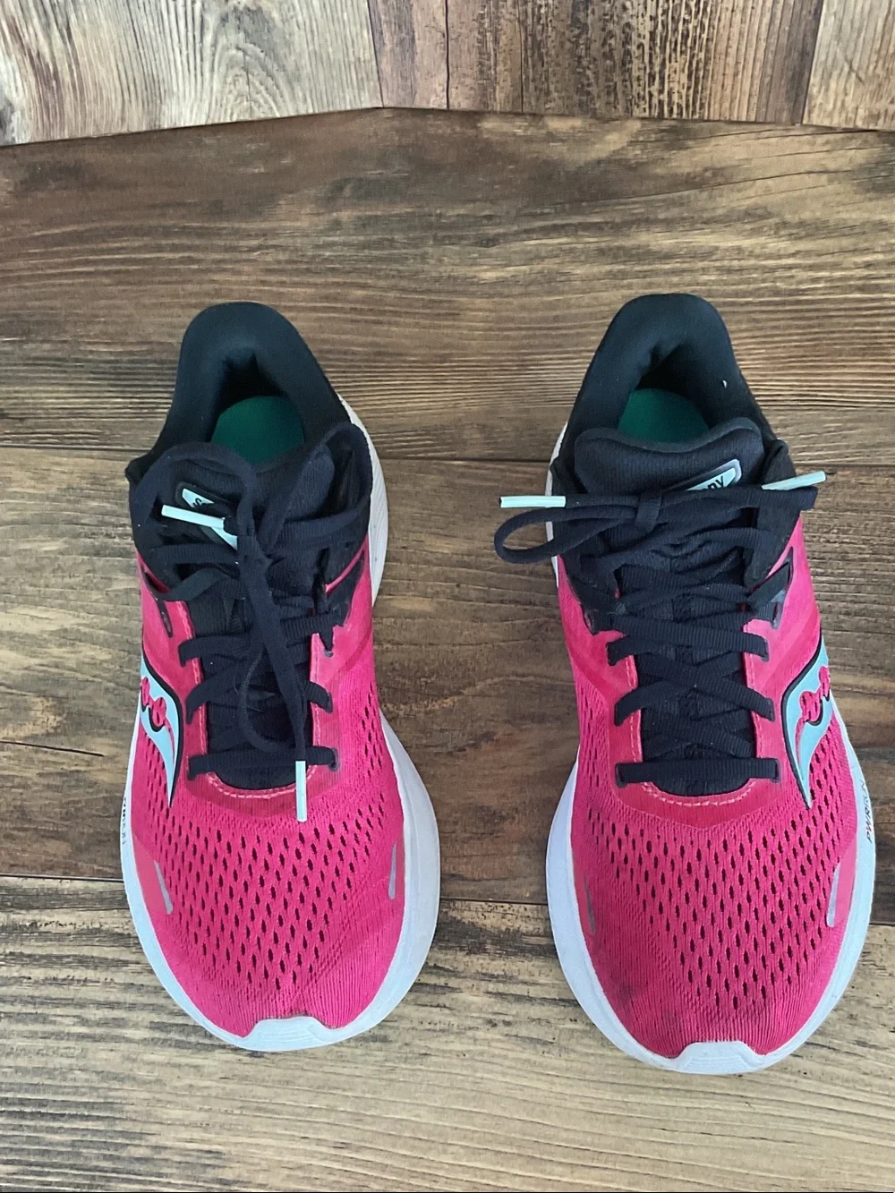 Saucony some markings
